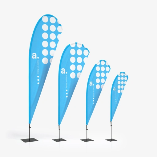 Drapeaux publicitaires type plume en quatre tailles avec fond bleu et impression blanche