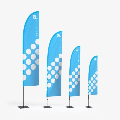 Drapeaux publicitaires type winder en quatre tailles avec impression sur fond bleu