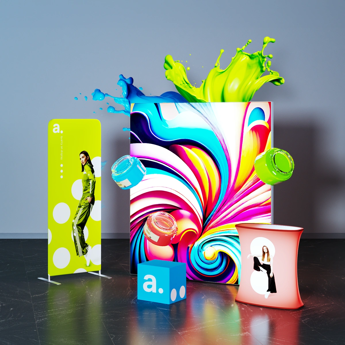 Mise en scène dynamique de supports publicitaires textiles aux couleurs éclatantes pour un stand d’exposition.