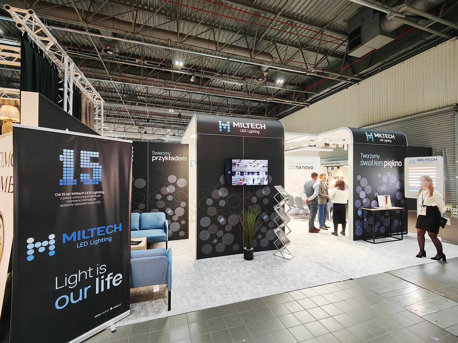 nowyux zdjecia targi