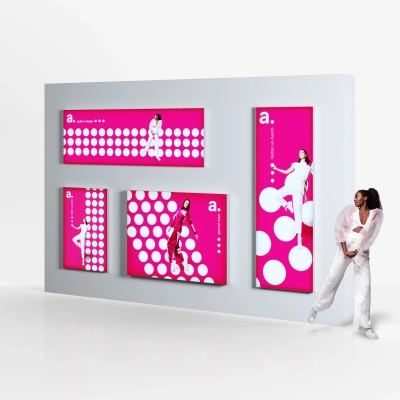 Wall-mounted advertising lightboxes