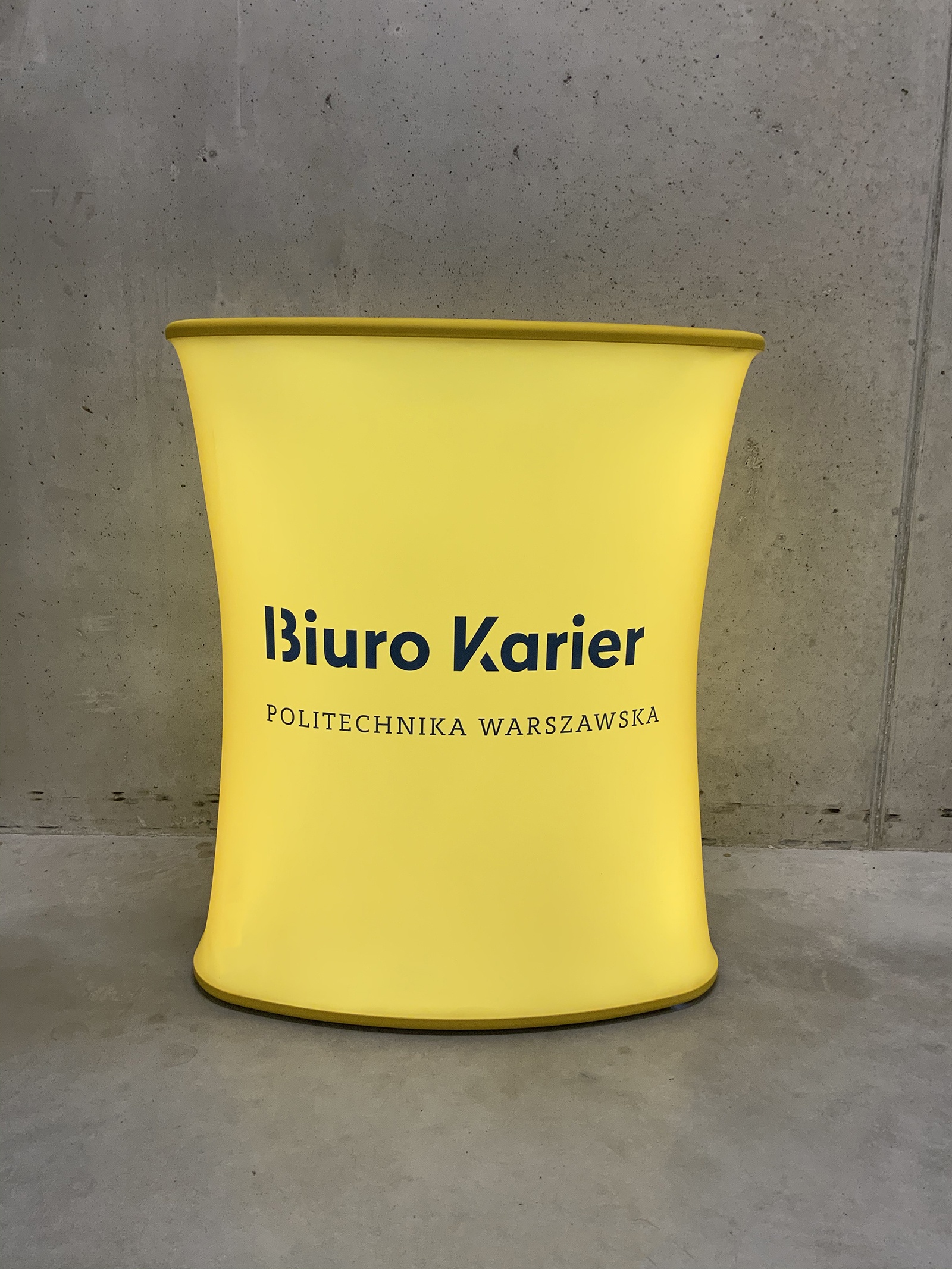 nowyux zdjecia institutions