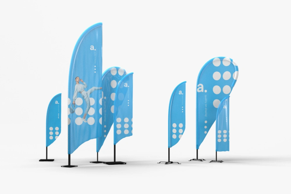 Flagi reklamowe w różnych rozmiarach jako mobilne materiały promocyjne na zewnątrz i do wnętrz.