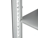 MFrame Tribune primo piano fissaggio mensola e luce LED