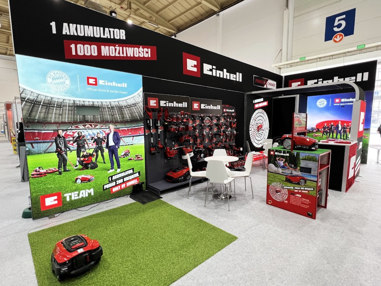 nowyux zdjecia targi