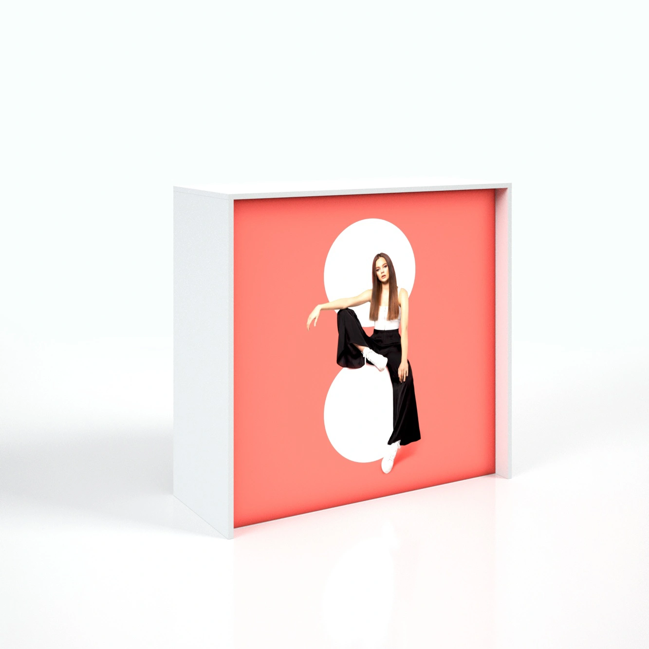 Podświetlana trybunka o nowoczesnym, minimalistycznym designie z grafiką – gotowa do wykorzystania na eventach i prezentacjach.