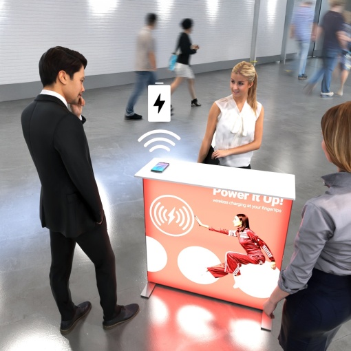 Trybunka reklamowa Pop-up z ladowarka indukcyjna do smartfonow