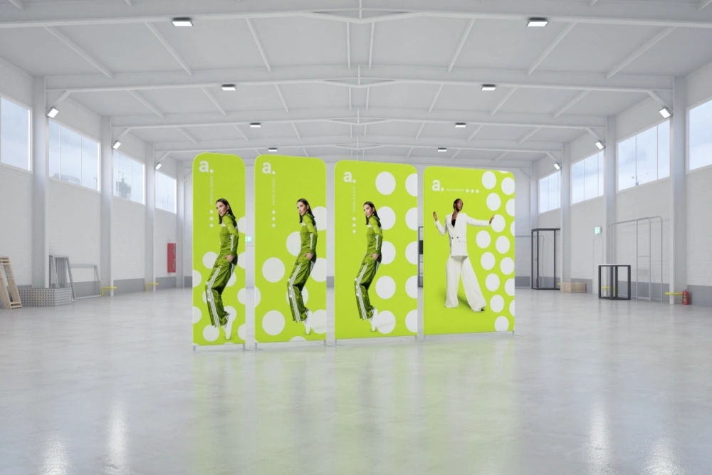 Modułowe ścianki tekstylne jako materiały promocyjne na eventy indoor.