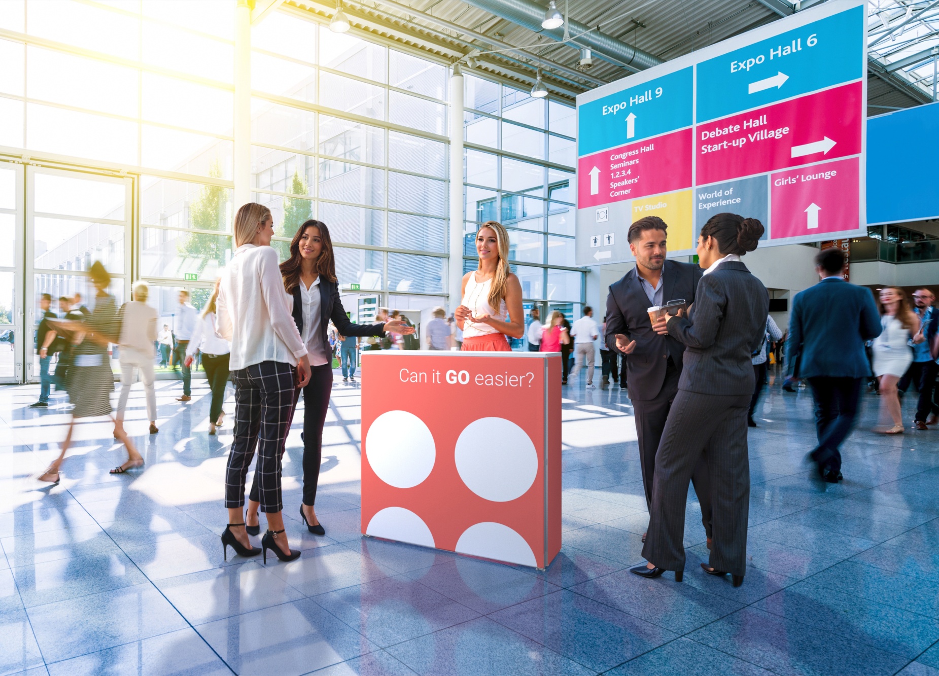 Trybunka reklamowa Starter w użyciu podczas konferencji branżowej